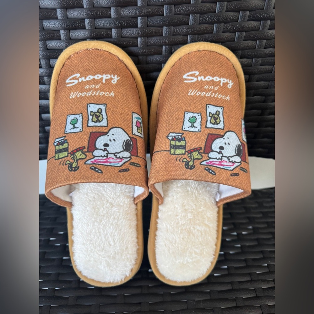 peanuts snoopy woodstock brown slippers